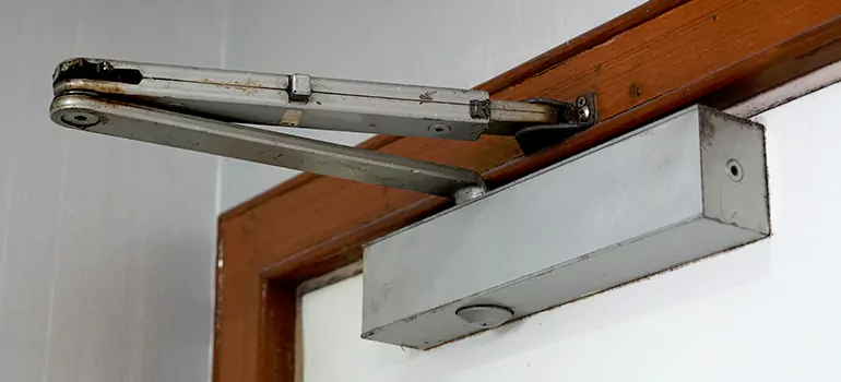 Door Closer Setup in Welland, ON