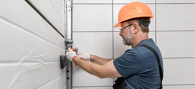 Commercial Garage Door Repair in Welland, ON