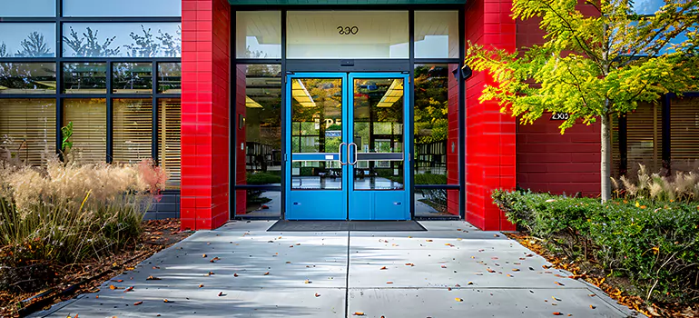 Roll Up Storefront Doors in Welland, ON