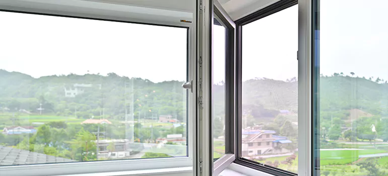 Large Triple Pane Windows in Welland, ON