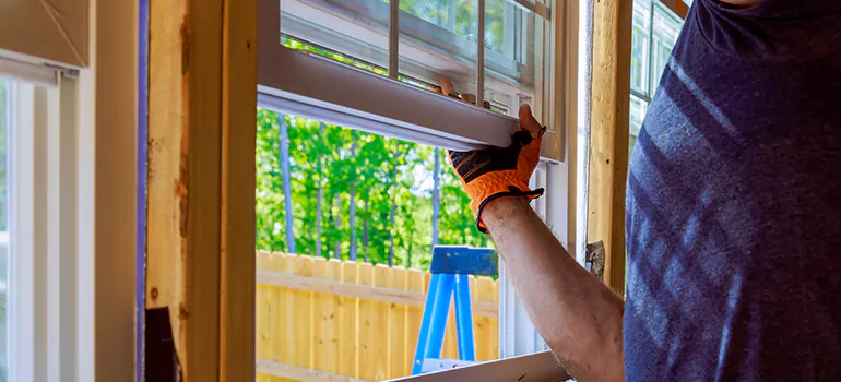 >Bay Window Curtain Rail Track in Welland, Ontario
