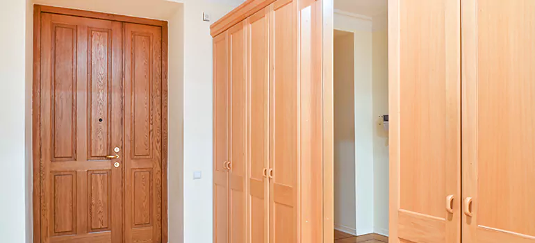 Glass Closet Door Repair in Welland, Ontario