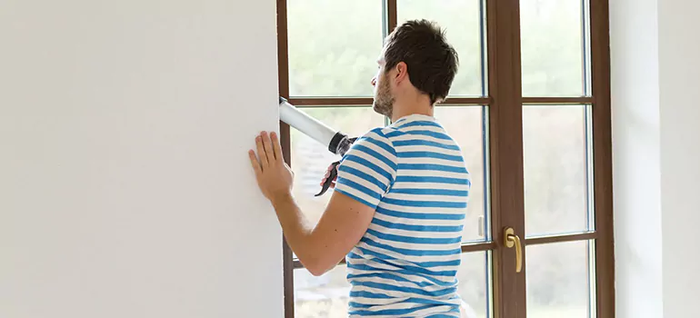 Outdoor Waterproof Caulk in Welland, Ontario