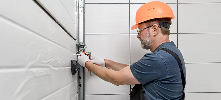 Garage Door Repair in Welland