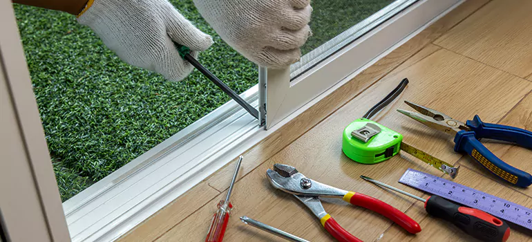 Window Hinge Repair in Welland, Ontario
